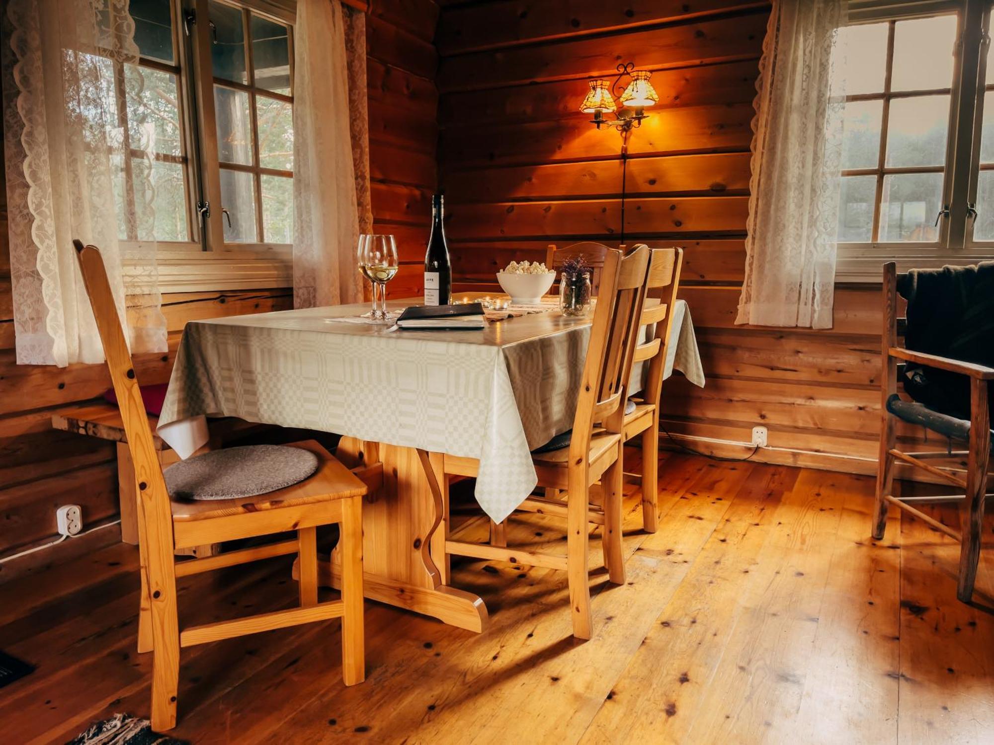 Ryen - Lodge